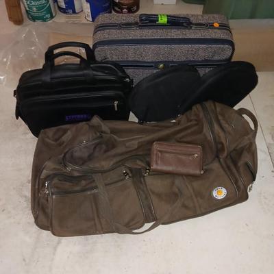 SMALL LUGGAGE AND ORGANIZERS