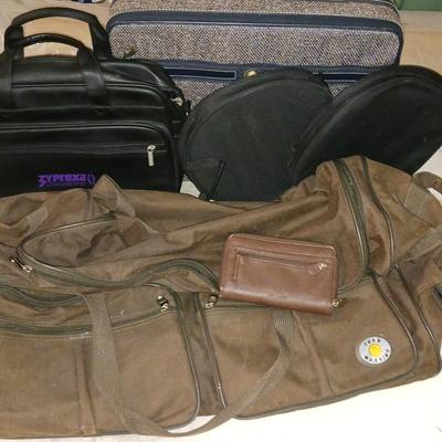 SMALL LUGGAGE AND ORGANIZERS