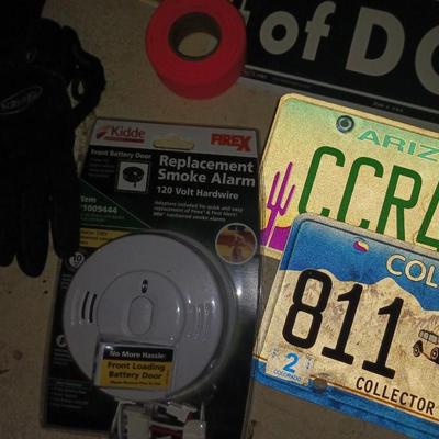 AUTO COMPRESSOR, PLATES AND SIGNS, AIR TIRE INFLATOR, SUNGLASSES AND MORE