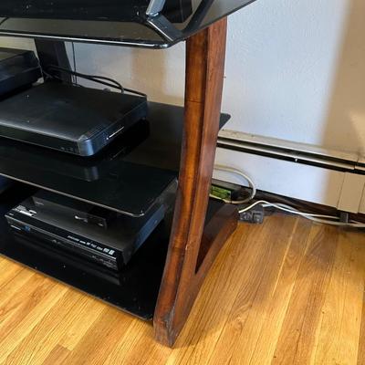 3 TIER MEDIA STAND