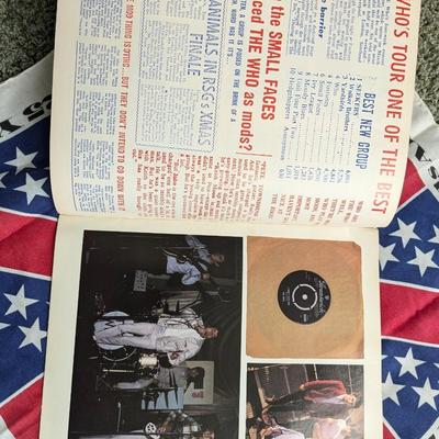 Vintage The Who 1989 The Kids Are Alright Tour Bandana & Program Book