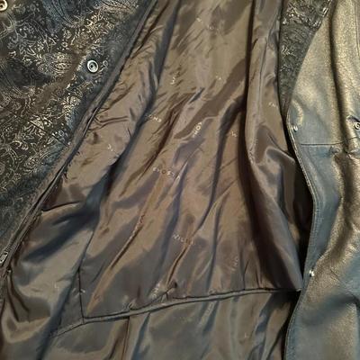 LADIES WILSON LINED LEATHER COAT SIZE XL