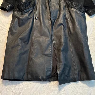 LADIES WILSON LINED LEATHER COAT SIZE XL