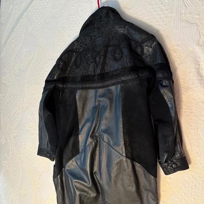 LADIES WILSON LINED LEATHER COAT SIZE XL
