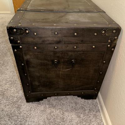 3 STACKING TRUNKS