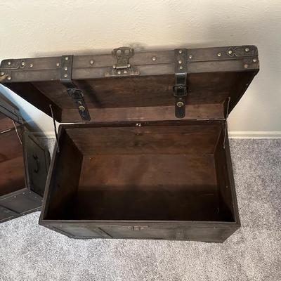 3 STACKING TRUNKS
