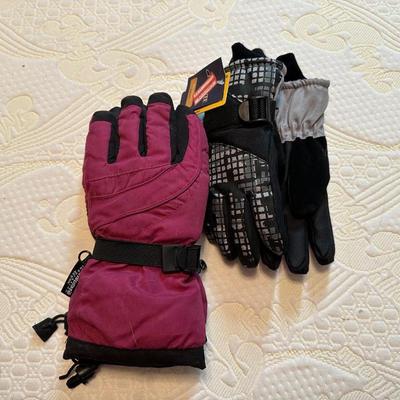WINTER GLOVES