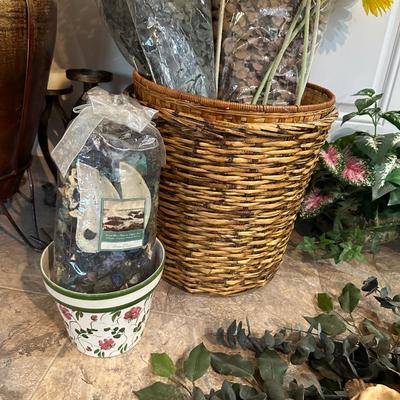 FAUX FLOWERS AND GREENERY PLUS 4 PICTURES