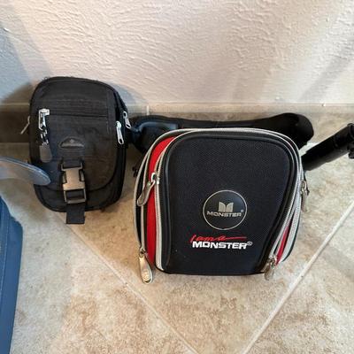KODAK BROWNIE CAMERA, TRIPOD AND 2 CASES
