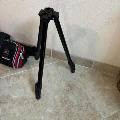 KODAK BROWNIE CAMERA, TRIPOD AND 2 CASES