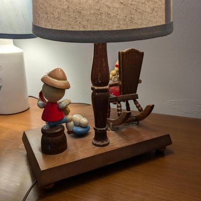 Vintage Wooden Musical Lamp