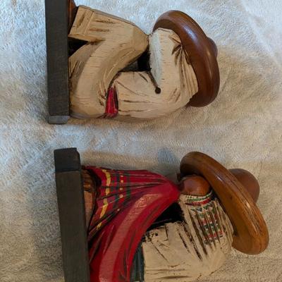 Cute Vintage Carved Wood Mexican Sombrero Bookends