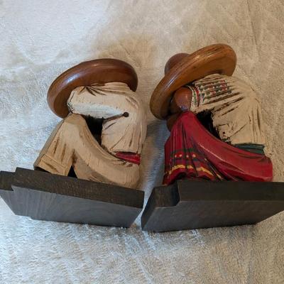 Cute Vintage Carved Wood Mexican Sombrero Bookends