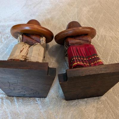 Cute Vintage Carved Wood Mexican Sombrero Bookends