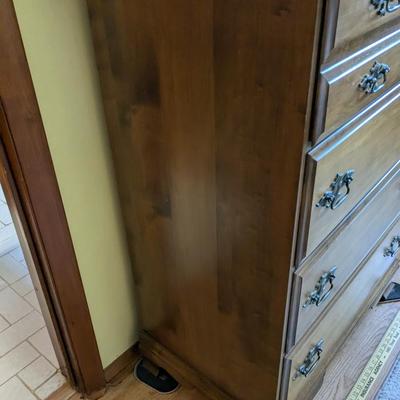 Brunsberg (Beloit) Dresser