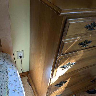 Brunsberg's 4 Drawer Dresser