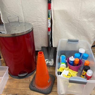 Trash can, shovel & cleaning supplies