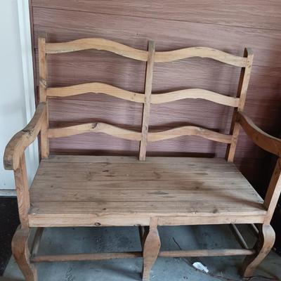 WOODEN BENCH WITH 2 WALL ARTS