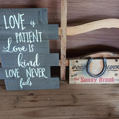 WOODEN BENCH WITH 2 WALL ARTS