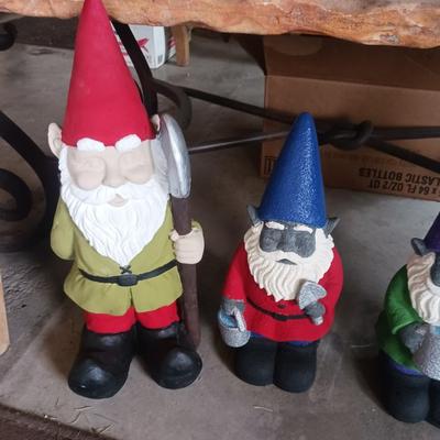 4 CERAMIC GARDEN GNOMES