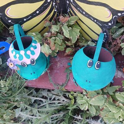 TALL SHEPHEERDS HOOK AND VARIOUS OTHER YARD ART