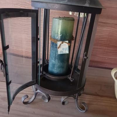 2 CANDLE LANTERNS, 3 ROCKS WITH WORDS AND A BEAN POT