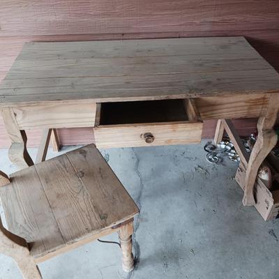 RUSTIC WRITING DESK W/CHAIR