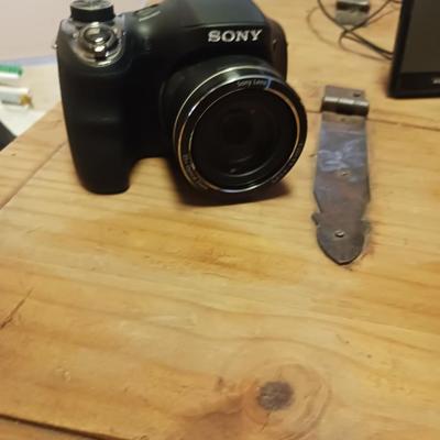 SONY DIGITAL CAMERA, 2 NEW HD ACTION CAMERAS, COMPUTER SPEAKERS