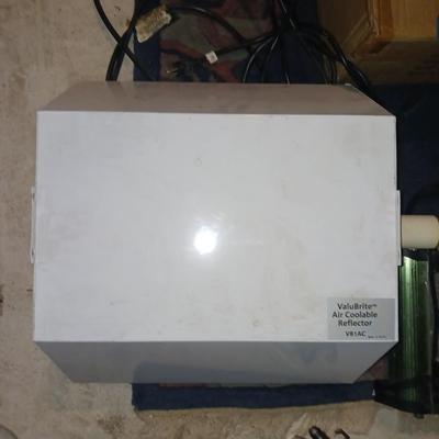 INDOOR GROW LIGHT AND GALAXY POWER BOX