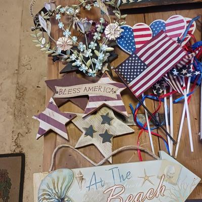 MOSTLY PATRIOTIC DECOR