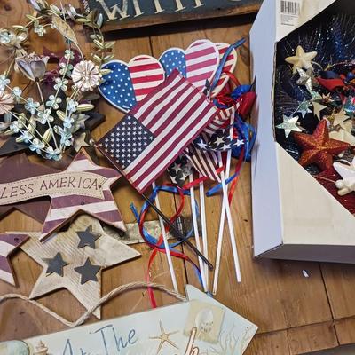 MOSTLY PATRIOTIC DECOR