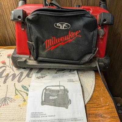Milwaukee Job Site Radio 49 24 Rockford Fosgate AM/FM/AUX