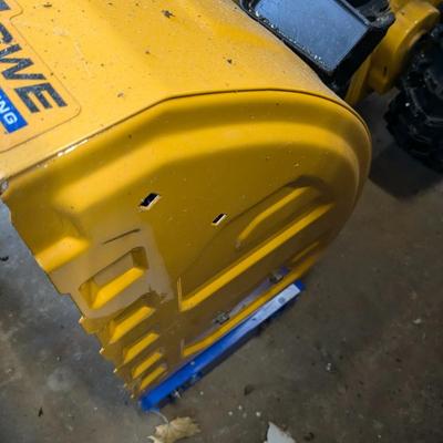 Cub Cadet 524SWE (24") 208cc Two-Stage Snow Blower