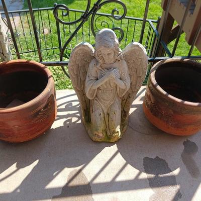 GARDEN ANGEL AND 2 FLOWER POTS