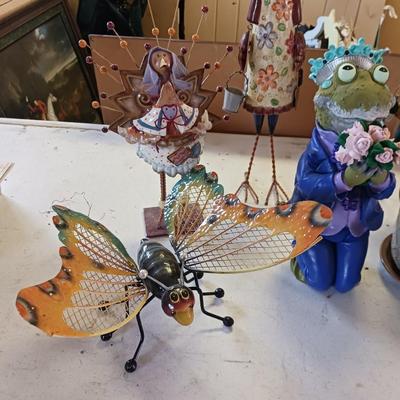 CUTE CRITTERS AND FLOWER POTS