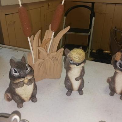 A COLLECTION OF CUTE CRITTERS