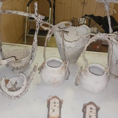 CLAY POTS WITH TWIG HANDLES AND ACCENTS