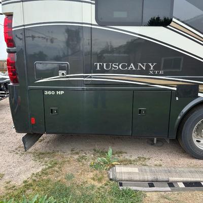 2016 TUSCANY XTE MOTOR COACH WITH ALL THE BELLS AND WHISTLES