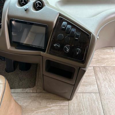 2016 TUSCANY XTE MOTOR COACH WITH ALL THE BELLS AND WHISTLES