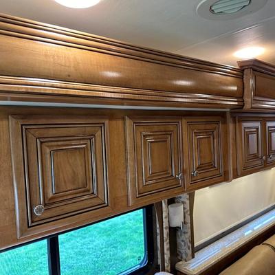 2016 TUSCANY XTE MOTOR COACH WITH ALL THE BELLS AND WHISTLES