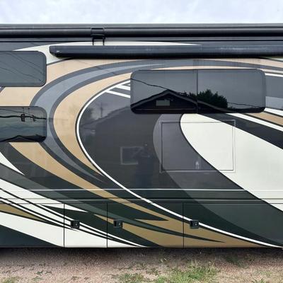 2016 TUSCANY XTE MOTOR COACH WITH ALL THE BELLS AND WHISTLES