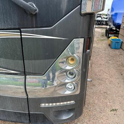 2016 TUSCANY XTE MOTOR COACH WITH ALL THE BELLS AND WHISTLES