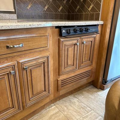 2016 TUSCANY XTE MOTOR COACH WITH ALL THE BELLS AND WHISTLES