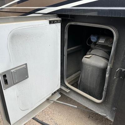 2016 TUSCANY XTE MOTOR COACH WITH ALL THE BELLS AND WHISTLES