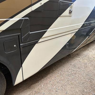 2016 TUSCANY XTE MOTOR COACH WITH ALL THE BELLS AND WHISTLES