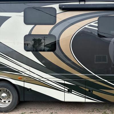 2016 TUSCANY XTE MOTOR COACH WITH ALL THE BELLS AND WHISTLES