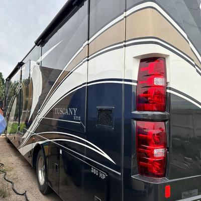 2016 TUSCANY XTE MOTOR COACH WITH ALL THE BELLS AND WHISTLES
