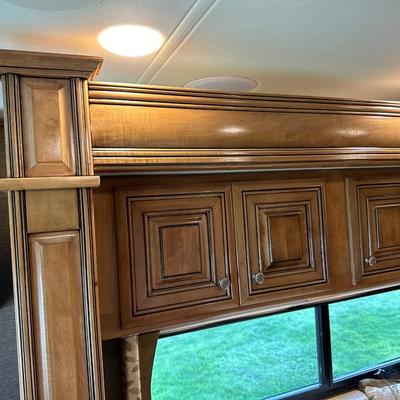 2016 TUSCANY XTE MOTOR COACH WITH ALL THE BELLS AND WHISTLES