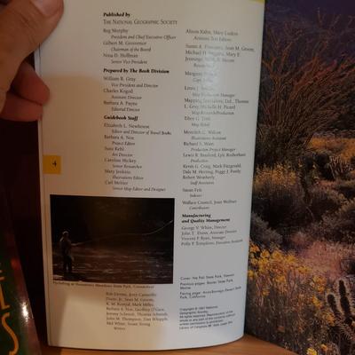 United States Travel Guide Books by Lonely Plant, Moon Guides, & More (LLR-KD)