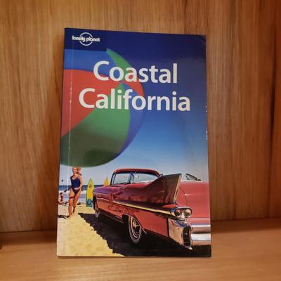 United States Travel Guide Books by Lonely Plant, Moon Guides, & More (LLR-KD)